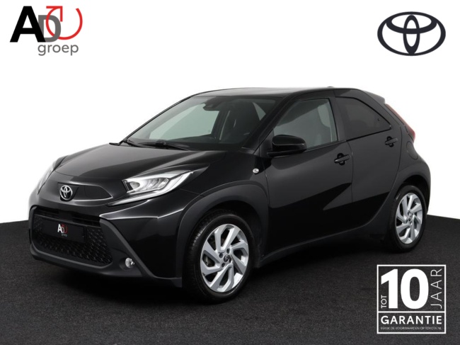 Toyota Aygo X - 1.0 VVT-i MT first