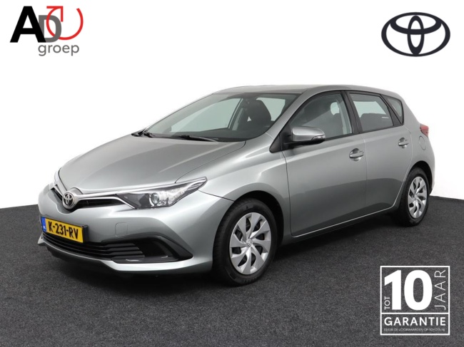 Toyota Auris - 1.3 Now