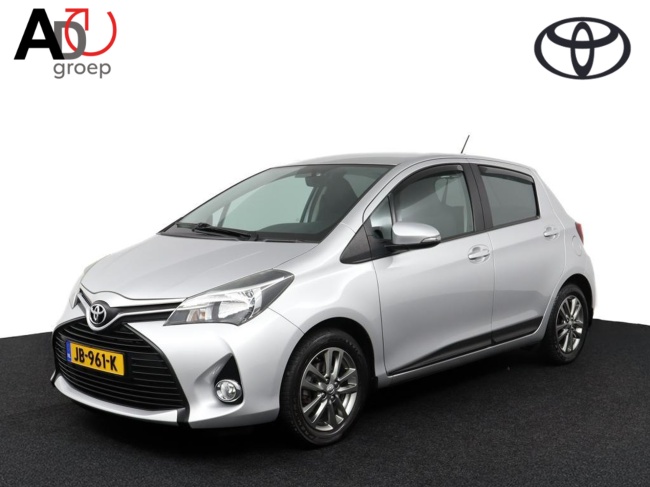 Toyota Yaris - 1.0 VVT-i Lounge